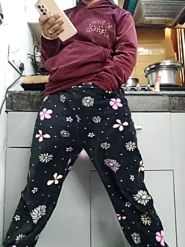 Manpreet kaur21 online show from 01/10/25, 08:29