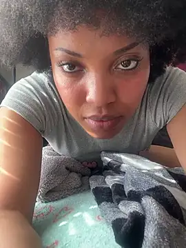 KimiAqua online show from 03/11/25, 09:04