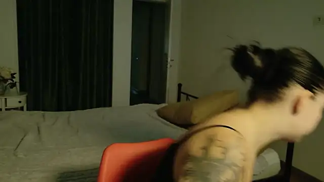 VioletCatt online show from 10/10/25, 05:50