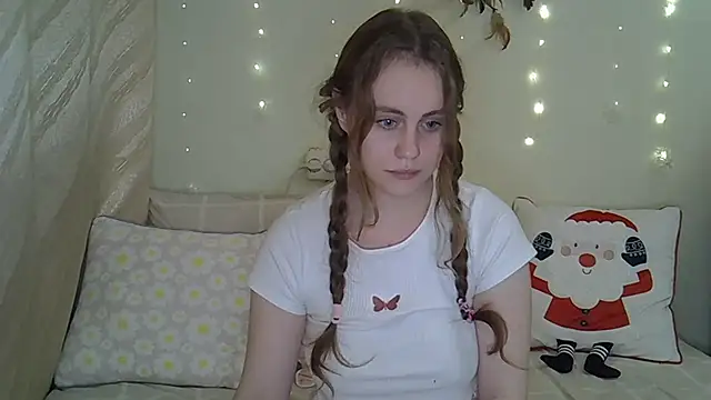 Snapshot of Sellya_Houston chatting on 12/02/24, 03:47 Sellya Houston online show from 12/02/24, 03:47