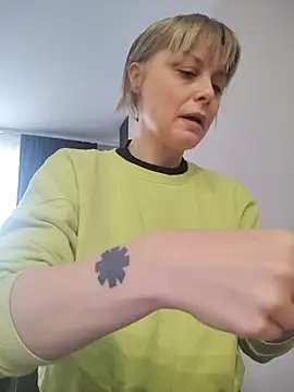 MySweetcum69 online show from 04/01/26, 08:37