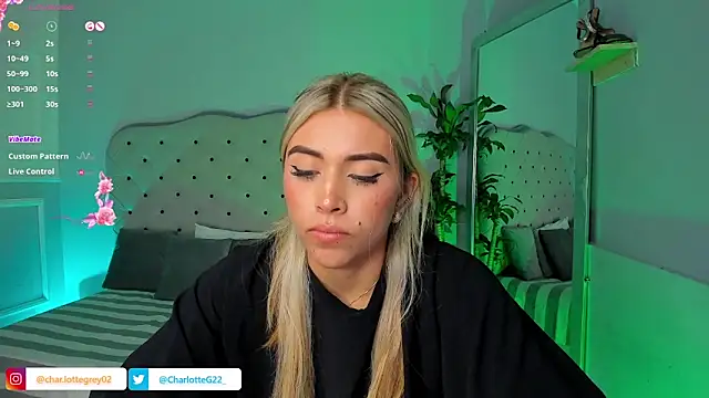 Snapshot of charlotte__grey chatting on 02/01/25, 11:06 charlotte grey online show from 02/01/25, 11:06