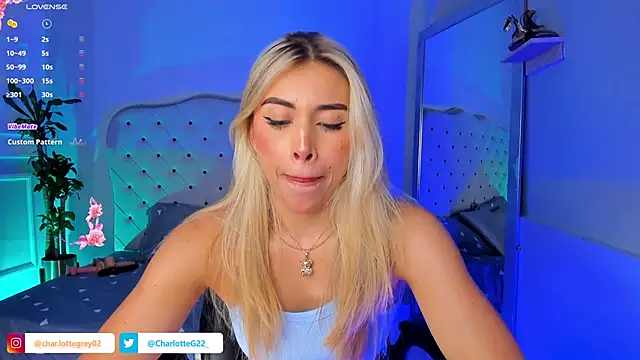 Snapshot of charlotte__grey chatting on 02/28/25, 05:48 charlotte grey online show from 02/28/25, 05:48
