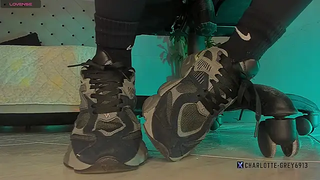 charlotte  grey online show from 01/12/26, 12:10