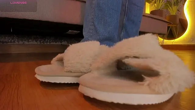 charlotte  grey online show from 02/03/26, 04:12