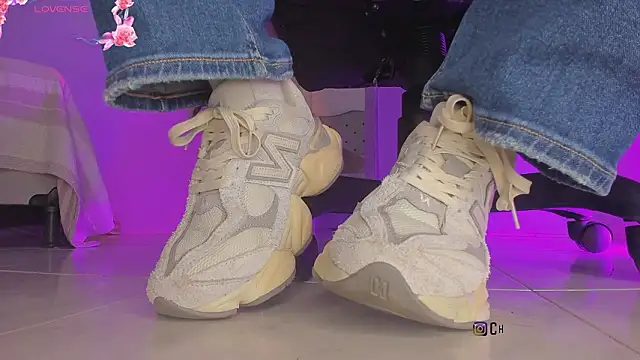 charlotte  grey online show from 03/03/26, 07:53