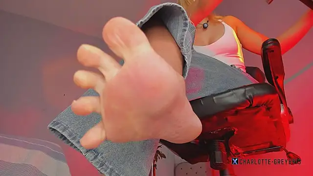 charlotte  grey online show from 03/09/26, 08:35