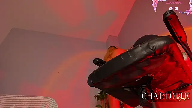 charlotte  grey online show from 05/22/26, 07:41