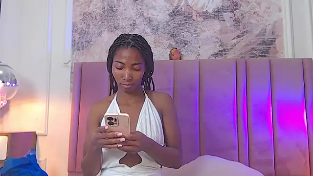 Snapshot of SabrinaDevill chatting on 06/12/26, 01:10 SabrinaDevill online show from 06/12/26, 01:10