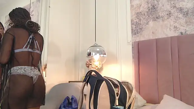 Snapshot of SabrinaDevill chatting on 06/16/26, 01:14 SabrinaDevill online show from 06/16/26, 01:14