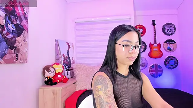 madelyn rose  online show from 03/12/25, 04:08