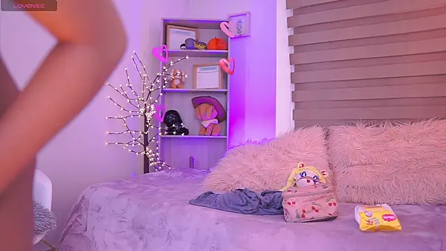 madelyn rose  online show from 09/11/25, 02:11