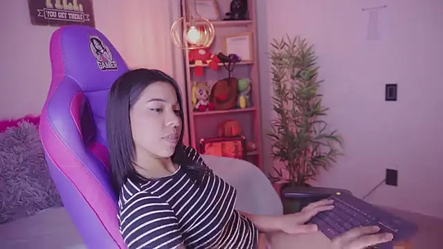 madelyn rose  online show from 02/03/26, 06:40