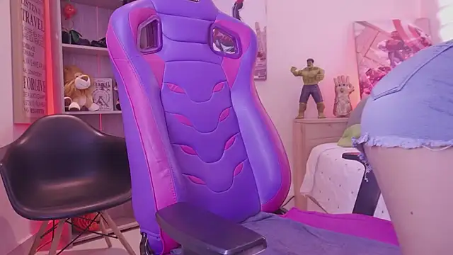 madelyn rose  online show from 04/15/26, 06:15