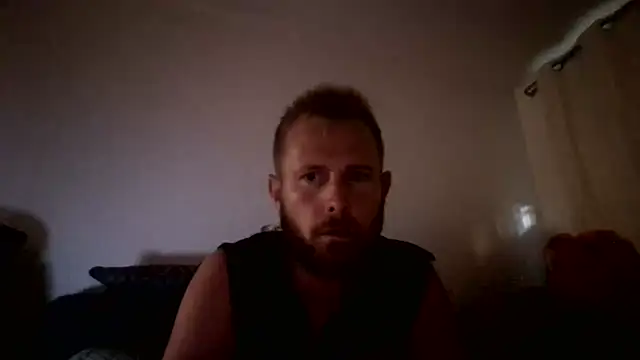 Snapshot of W1LBURN chatting on 06/06/26, 10:53 W1LBURN online show from 06/06/26, 10:53