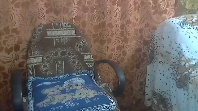 Snapshot of JanetStarX chatting on 12/18/24, 04:17 JanetStarX online show from 12/18/24, 04:17