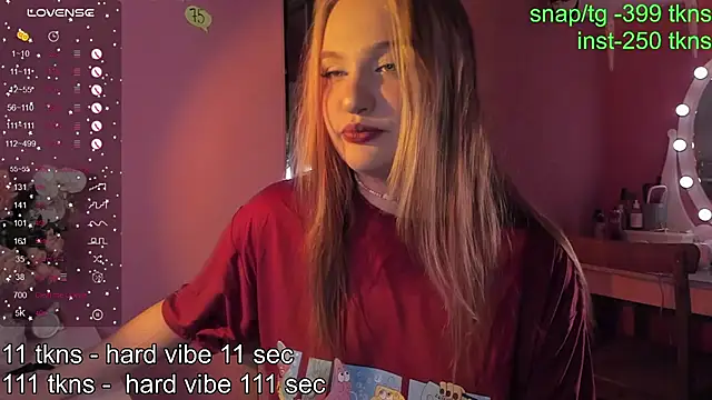 CarolineLovers online show from 11/27/25, 09:28