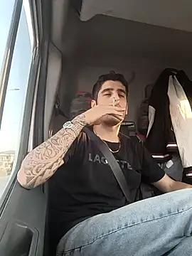 arenn1997 online show from 11/27/25, 01:02