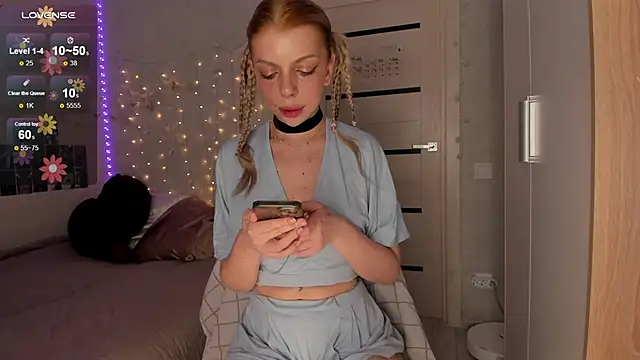 Snapshot of Hannah_Carr chatting on 02/19/25, 09:03 Hannah Carr online show from 02/19/25, 09:03