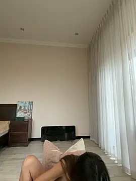 Hott Lolla online show from 11/08/25, 08:25