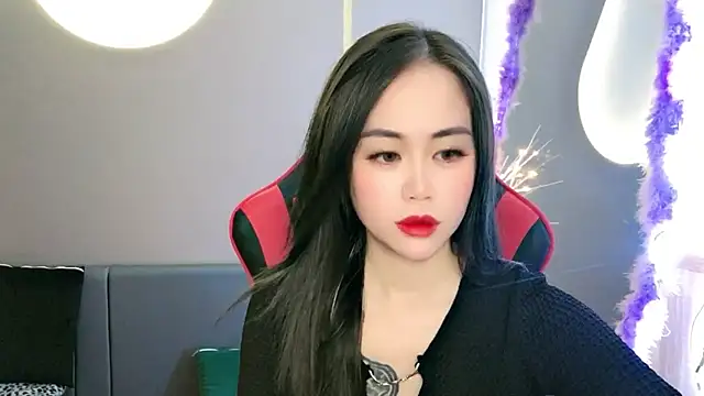 Snapshot of witch-39 chatting on 01/07/25, 04:39 witch-39 online show from 01/07/25, 04:39