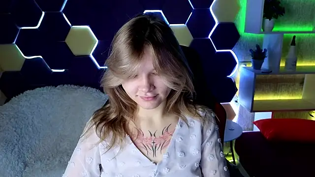 LitaBrom online show from 12/29/24, 01:13