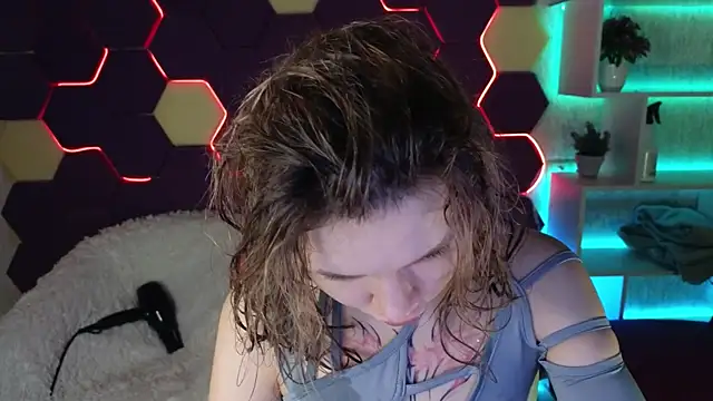 LitaBrom online show from 01/06/25, 01:09