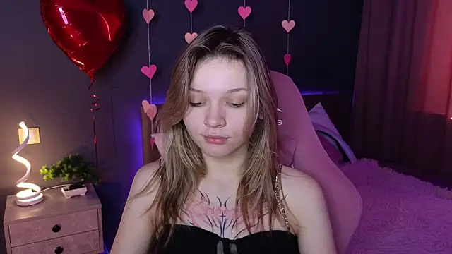 LitaBrom online show from 02/18/25, 04:37