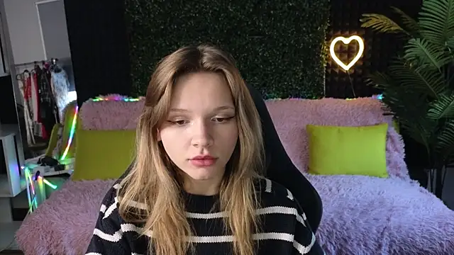 LitaBrom online show from 10/01/25, 01:33