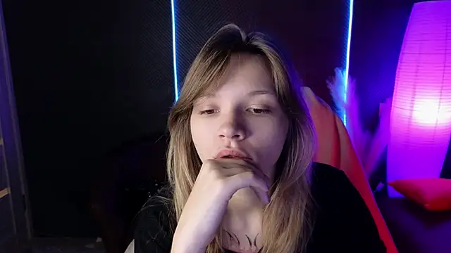 LitaBrom online show from 10/05/25, 01:37