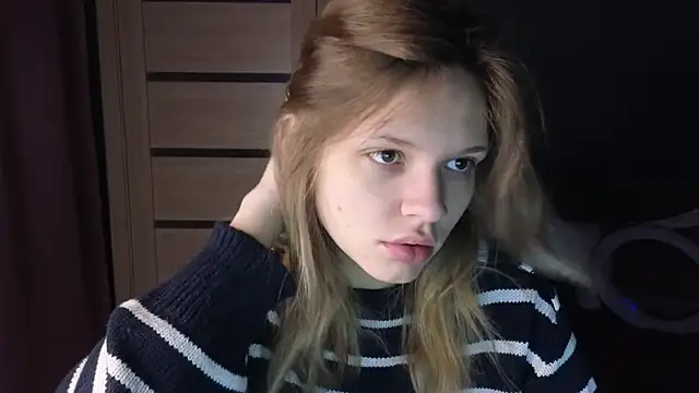 LitaBrom online show from 10/08/25, 01:58