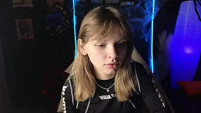 LitaBrom online show from 10/26/25, 02:06