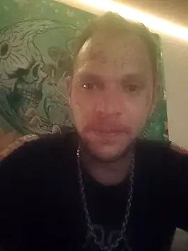 Snapshot of chillaandy chatting on 11/15/25, 03:26 chillaandy online show from 11/15/25, 03:26