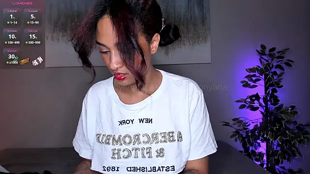 Snapshot of lau-333 chatting on 03/12/25, 07:38 lau-333 online show from 03/12/25, 07:38