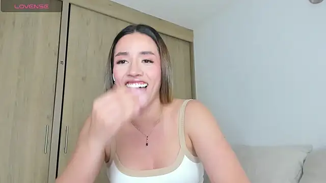 honeyann08 online show from 02/15/25, 08:33