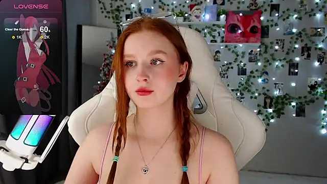 Meow babe online show from 12/22/24, 01:33