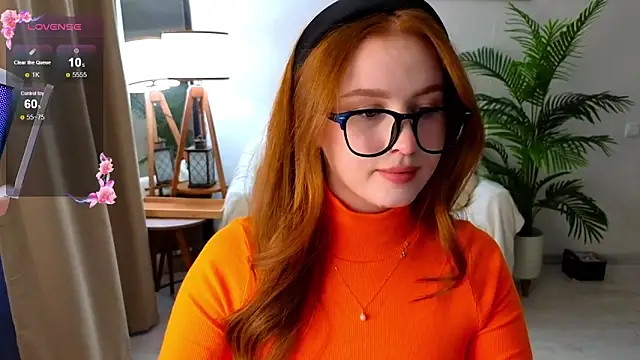 Meow babe online show from 10/31/25, 01:01