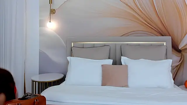 CamillaLarson online show from 10/15/25, 03:06