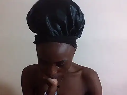 SexyNeedle22 online show from 12/21/25, 04:25