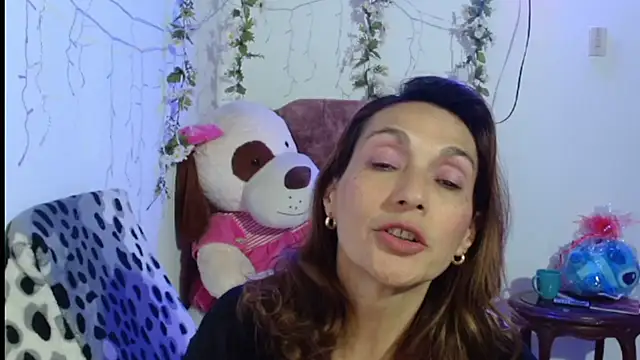 italagomez  online show from 01/07/26, 10:12