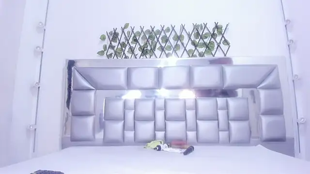 Snapshot of sweetebonny1 chatting on 02/17/26, 12:12 sweetebonny1 online show from 02/17/26, 12:12