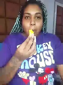 ELLA KELLY online show from 01/31/25, 11:03