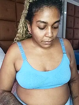 ELLA KELLY online show from 10/10/25, 11:09