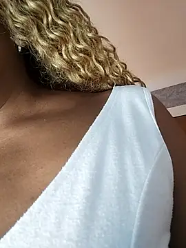 ELLA KELLY online show from 01/15/26, 11:37