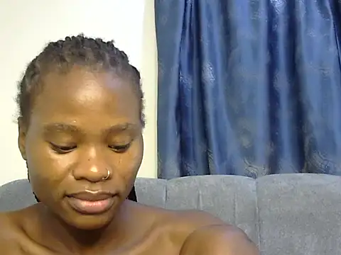 Snapshot of sweetblackbeauty001 chatting on 07/03/26, 07:53 sweetblackbeauty001 online show from 07/03/26, 07:53