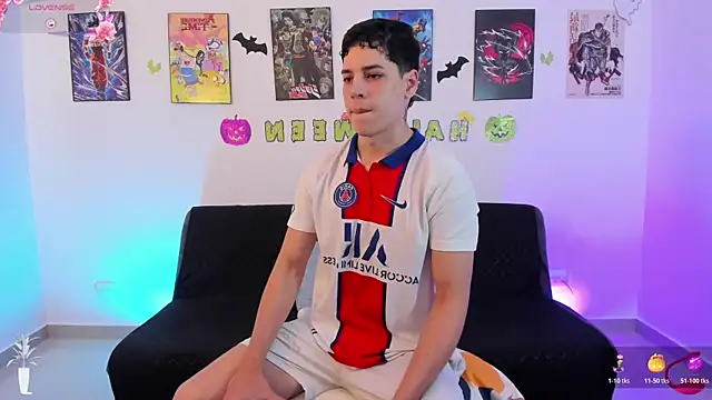 jonathanjoestar  online show from 11/05/25, 08:42