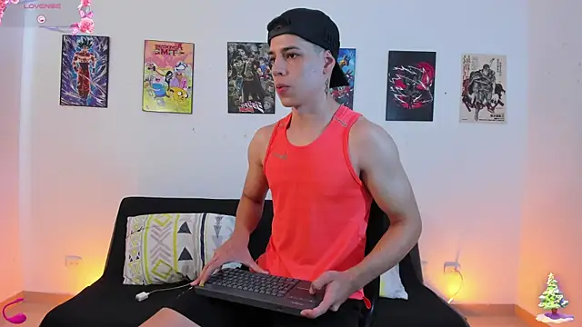 jonathanjoestar  online show from 12/17/25, 12:55