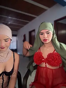 lalilamassu1 online show from 11/16/25, 06:57