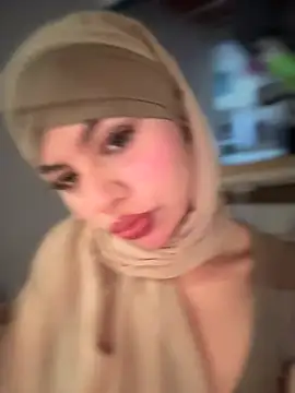 lalilamassu1 online show from 01/09/26, 02:31