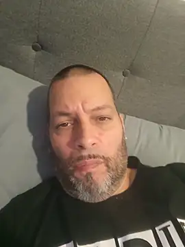 Snapshot of Just2much chatting on 02/09/26, 01:15 Just2much online show from 02/09/26, 01:15